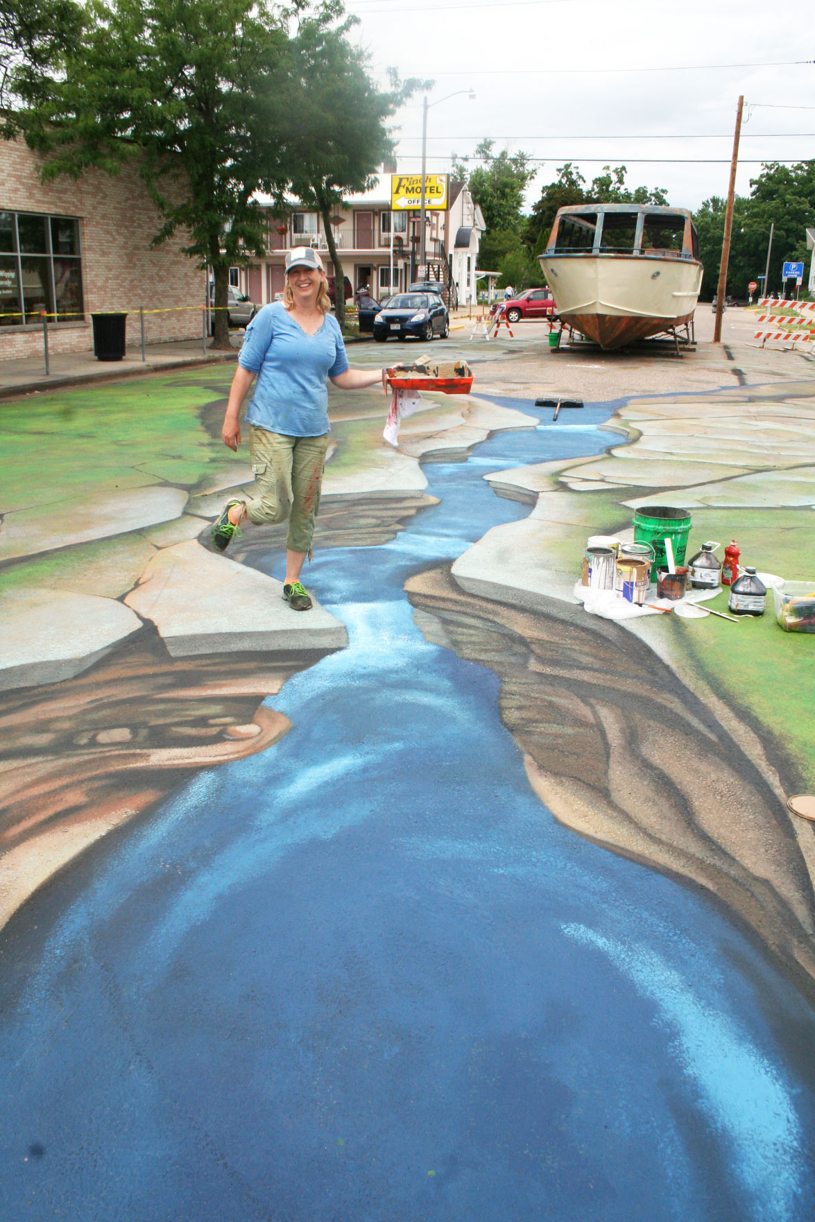 Duchess Plaza artist (copy)